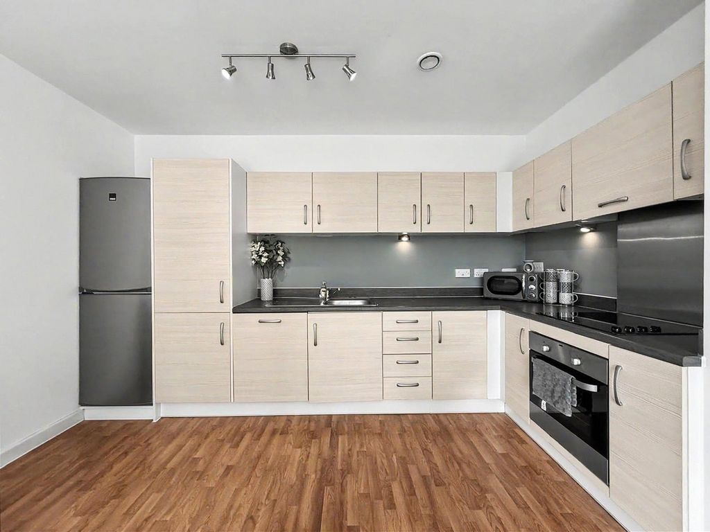 Property photo 3 of 10 Picture No. 02