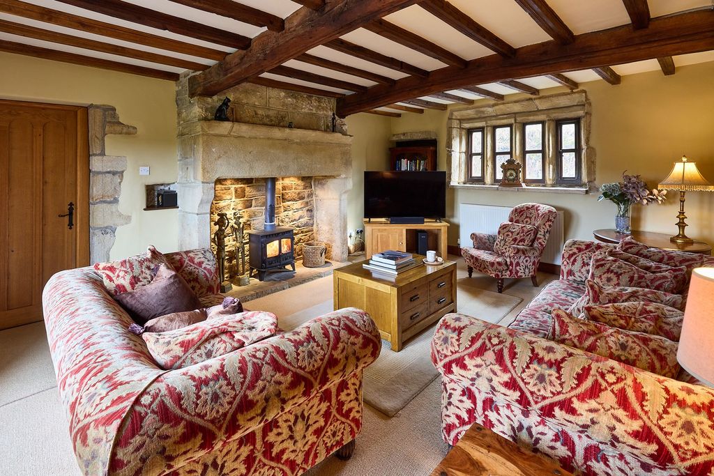 Property photo 2 of 59