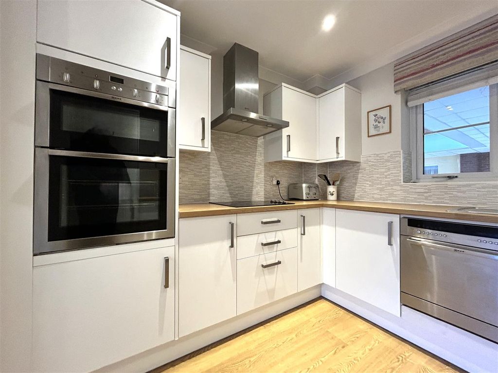 Property photo 3 of 18 Img_5578.Jpg