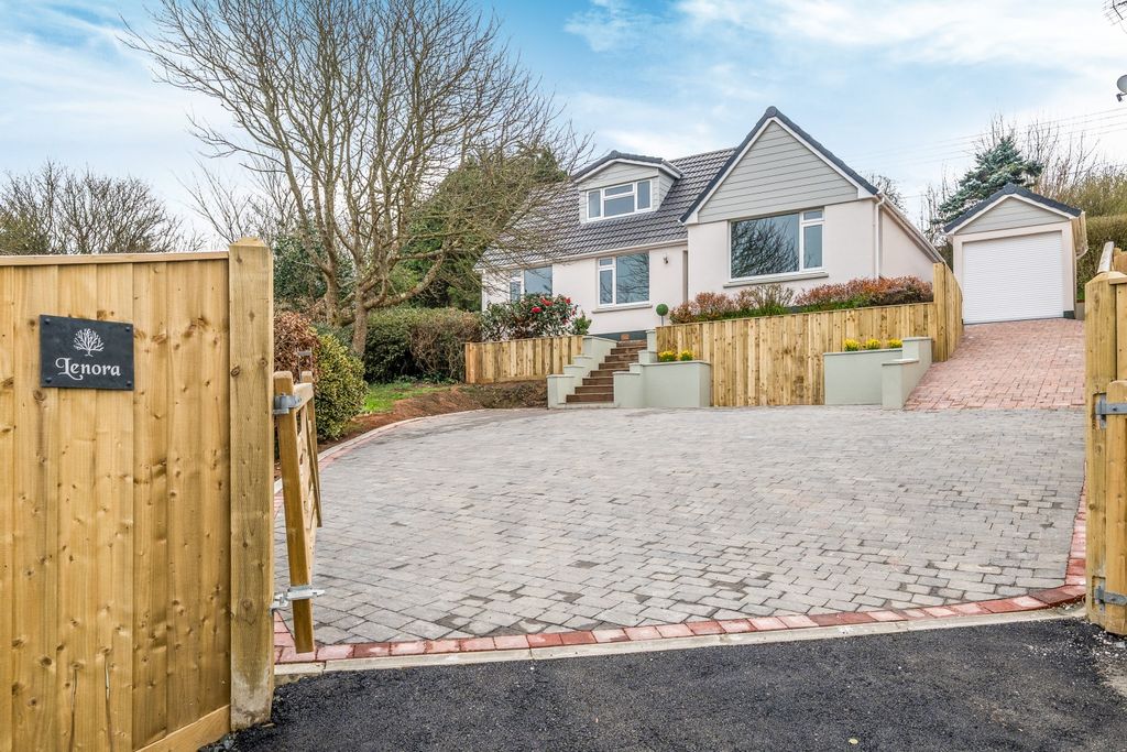 Property photo 1 of 19 1402711-16-69A82B7E01Ccb