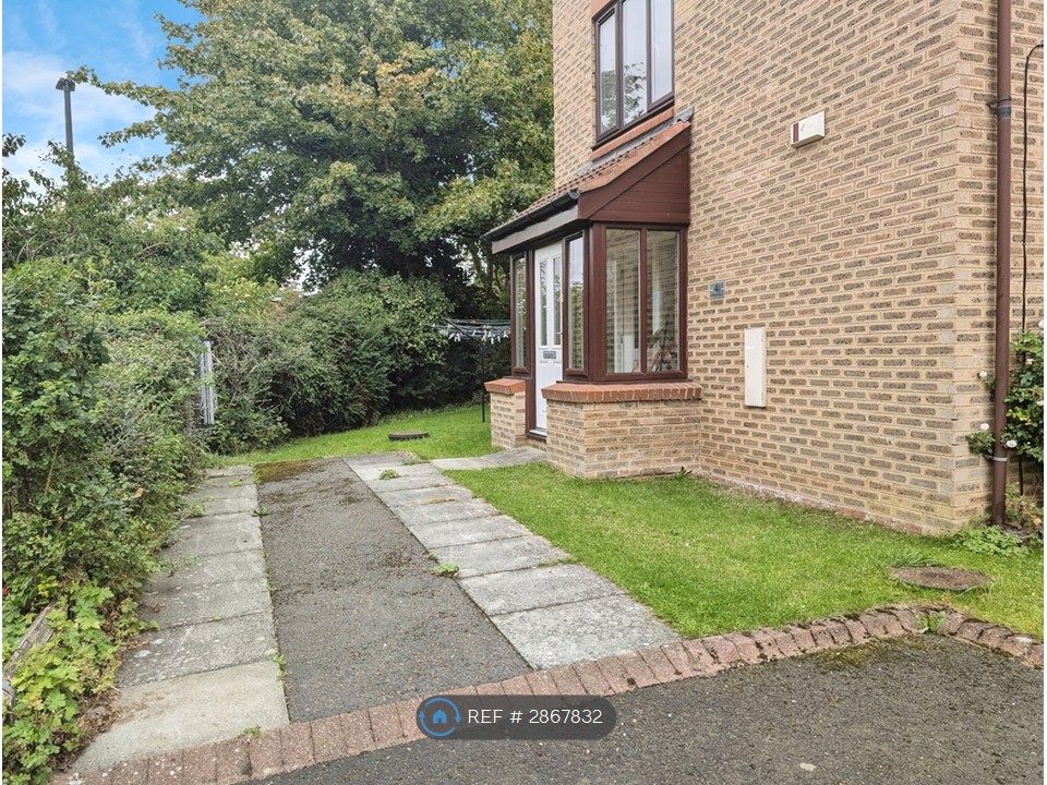 Property photo 2 of 22