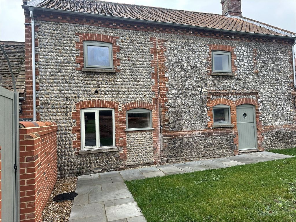 Property photo 3 of 26 Picture No. 27