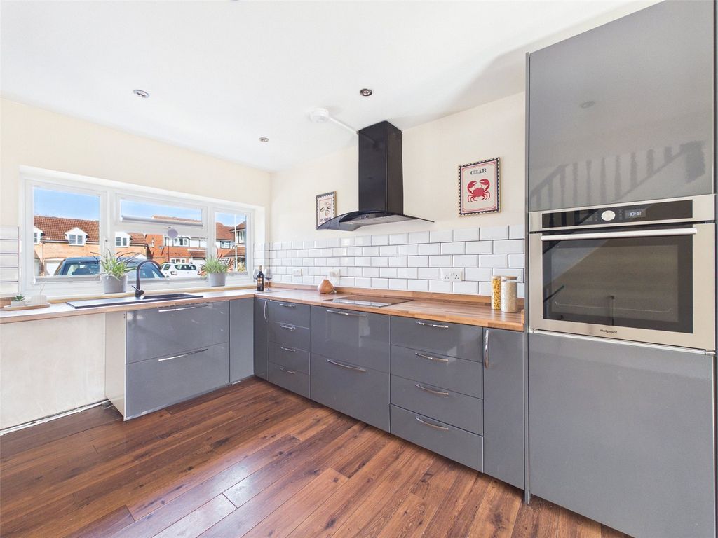 Property photo 2 of 12 Picture No. 06