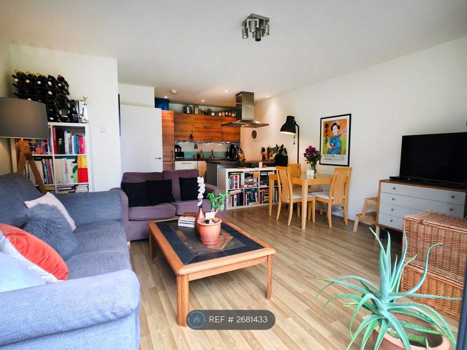 Property photo 3 of 11