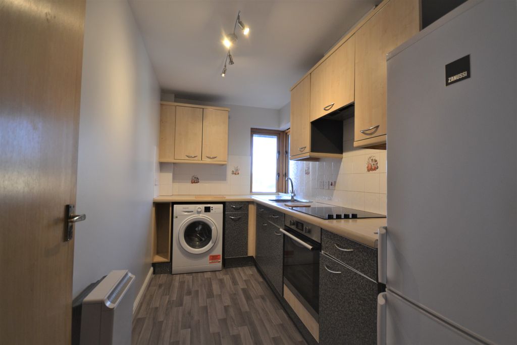 Property photo 3 of 11