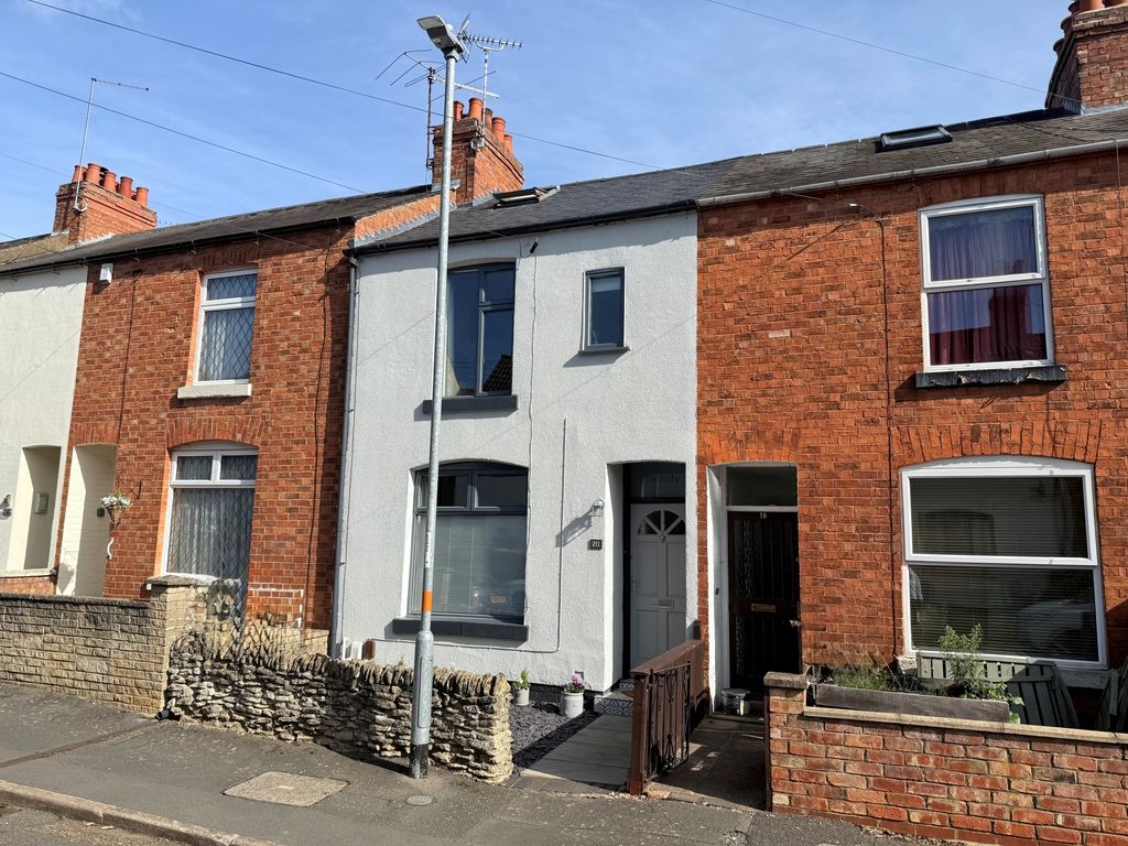 Property photo 1 of 13 Photo 8