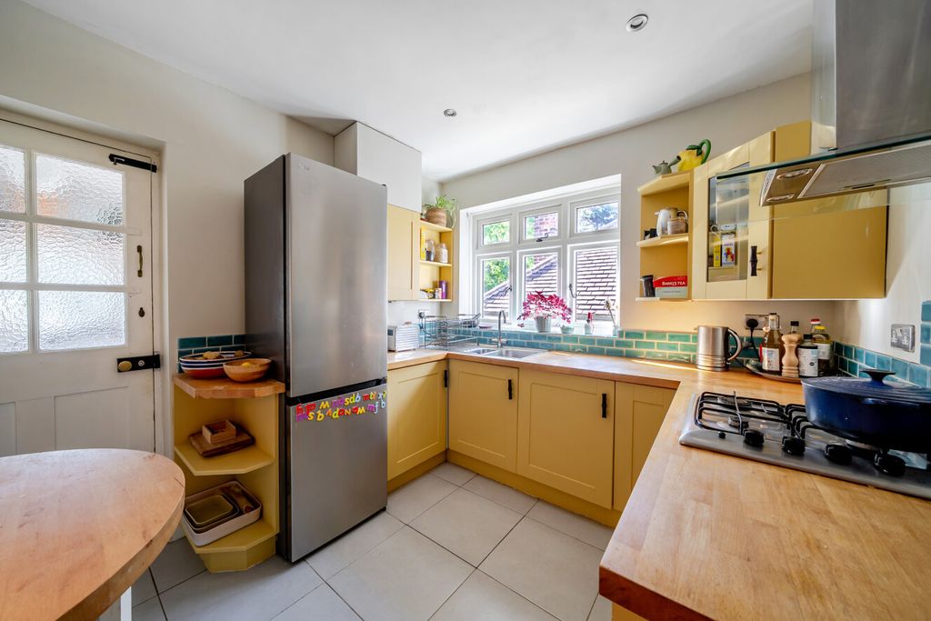 Property photo 3 of 14 1525218-10-6Ab13F...