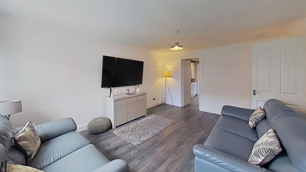 Property photo 3 of 17 Photo 3