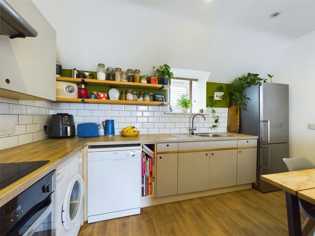 Property photo 3 of 13 Picture No. 04