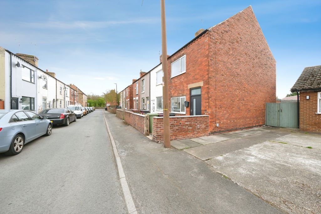 Property photo 2 of 15