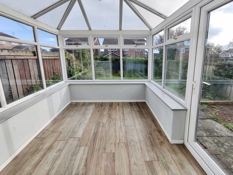 Property photo 3 of 8 Photo 6