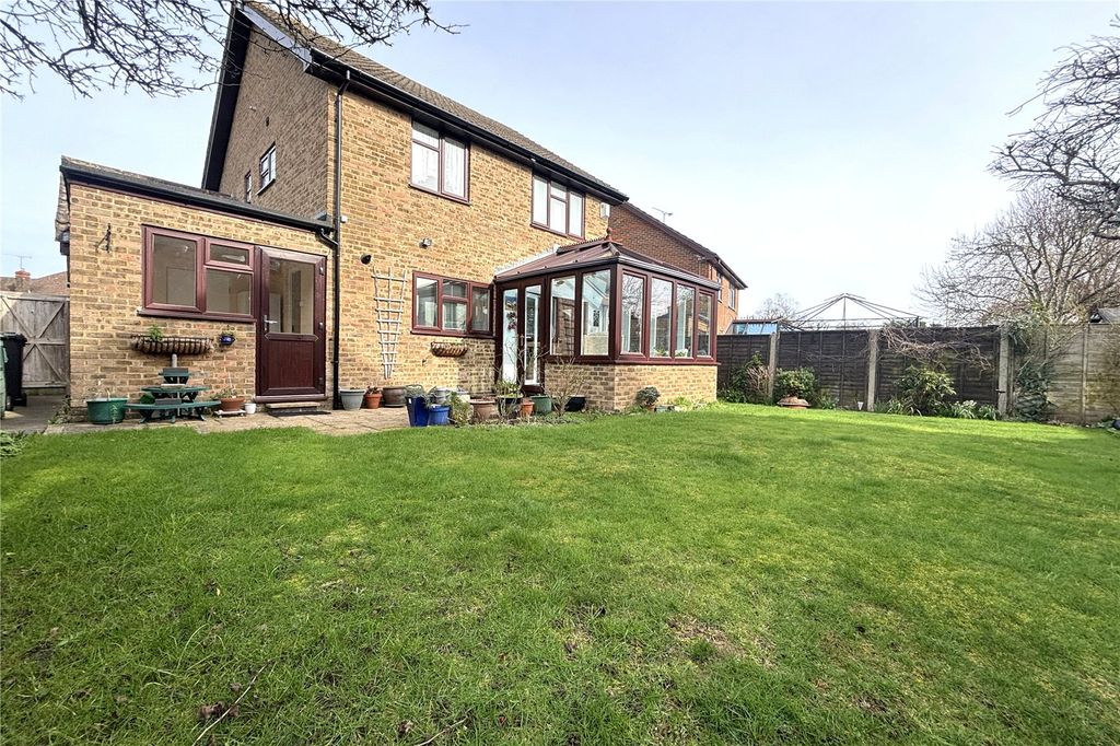 Property photo 2 of 14 Garden