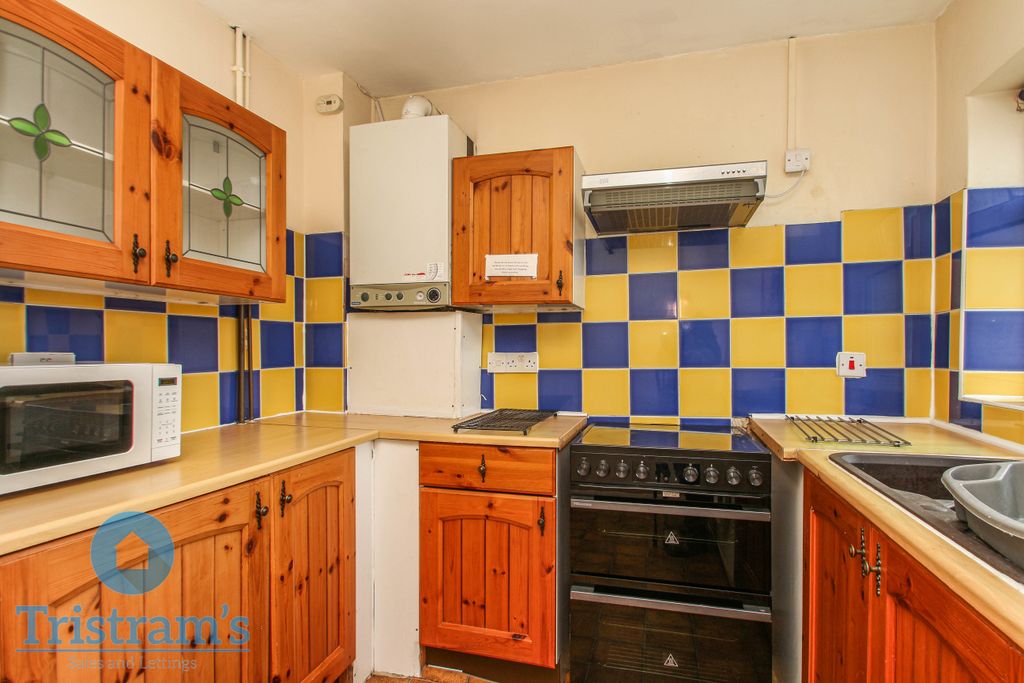 Property photo 3 of 16