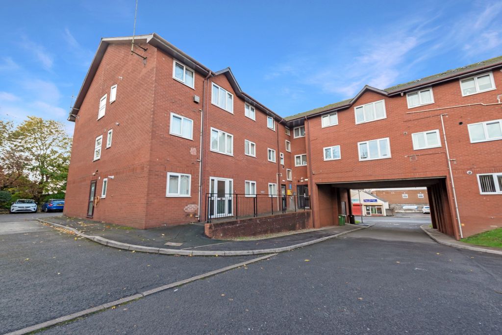 Property photo 1 of 12 4632840