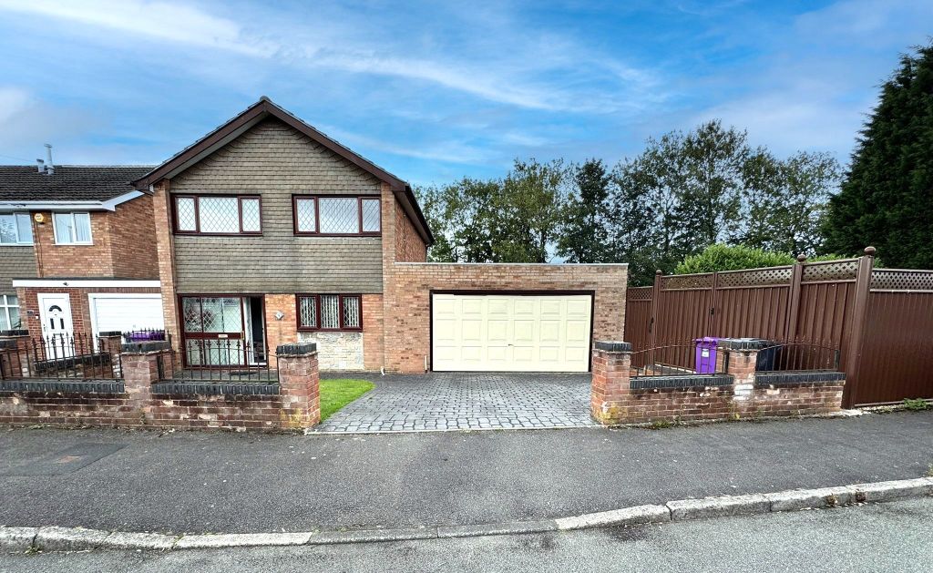 Property photo 2 of 35