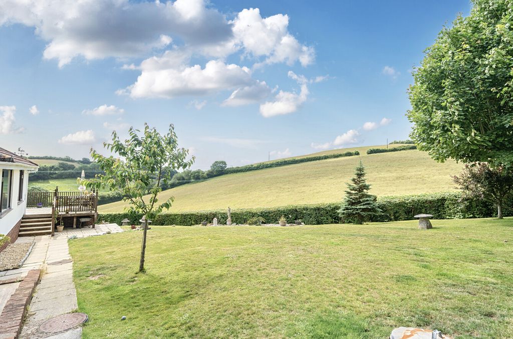 Additional image 12 of 3 bed bungalow for saleHuccaby Close, Brixham, Devon TQ5