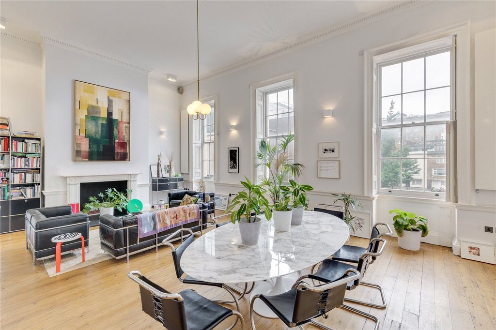 Property photo 1 of 10 Reception Room