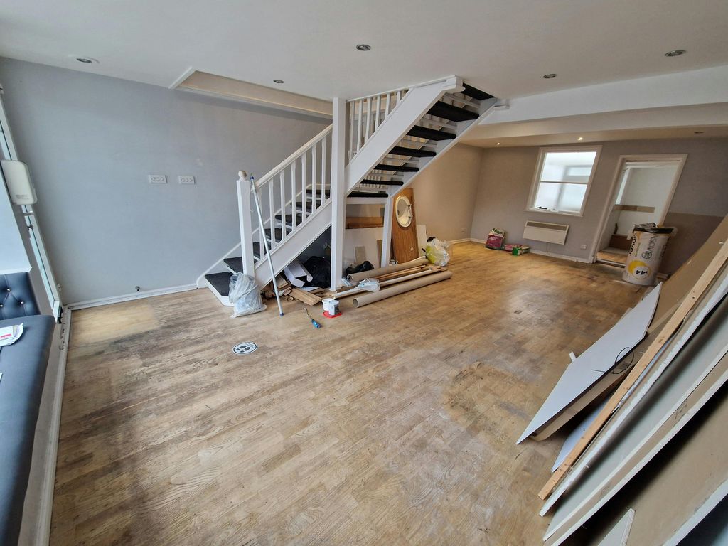 Property photo 2 of 8 20251208_095959.Jpg