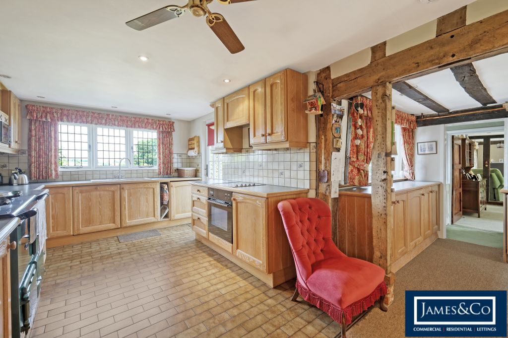 Property photo 3 of 19 14Parsonageroadq