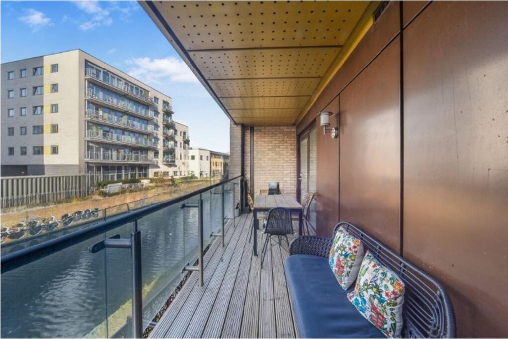 Property photo 1 of 12 Balcony