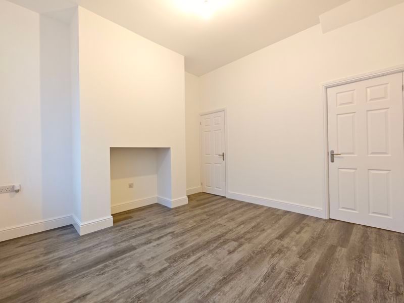 Property photo 3 of 11 Photo 3