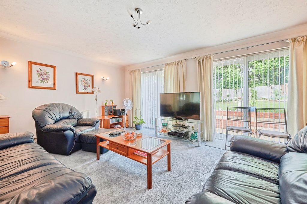 Property photo 3 of 15