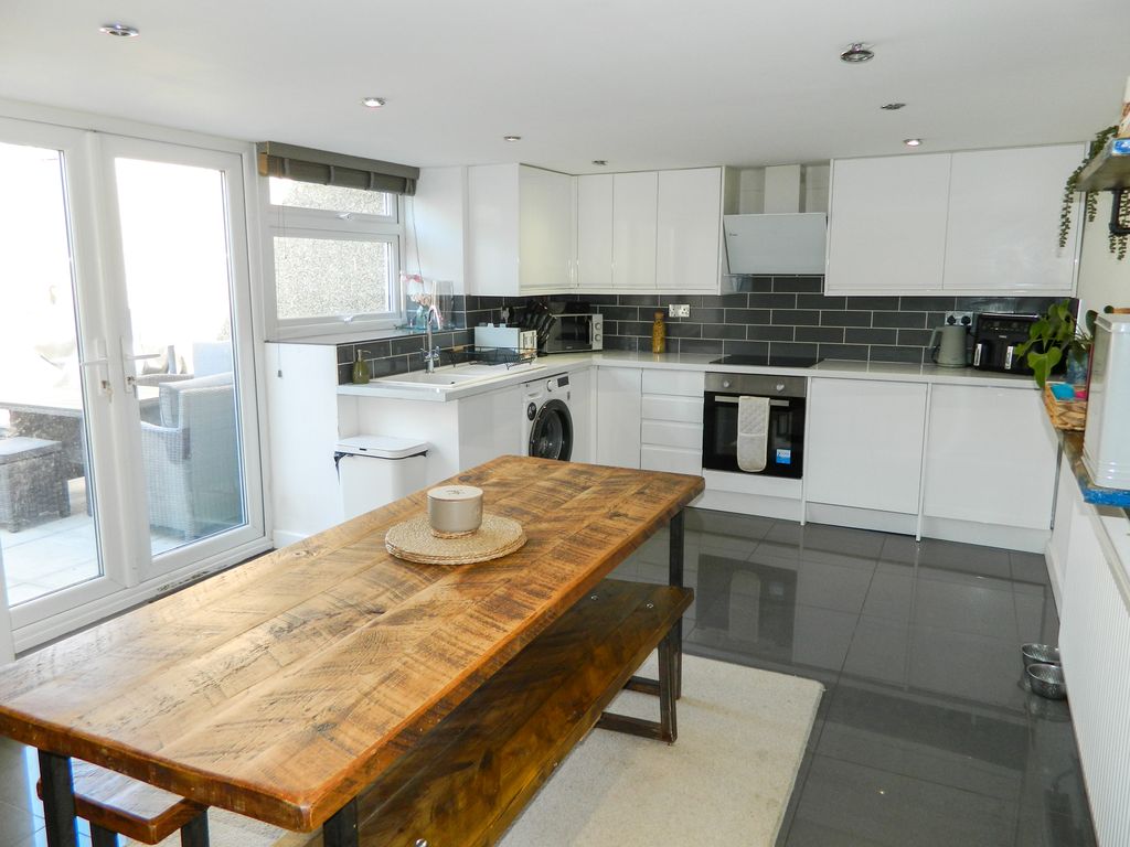 Property photo 2 of 29 Dscn6896