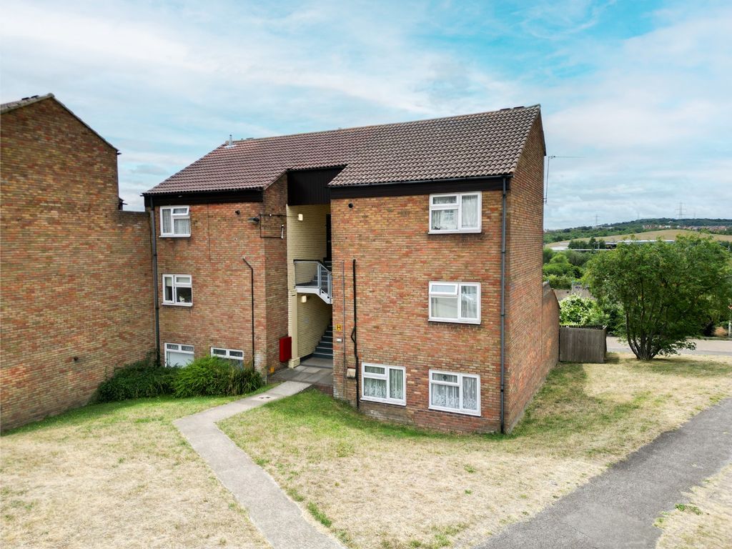 Property photo 1 of 12 4302342