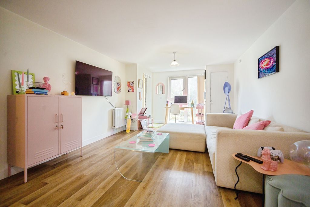 Property photo 1 of 14 Lounge/Dining Room