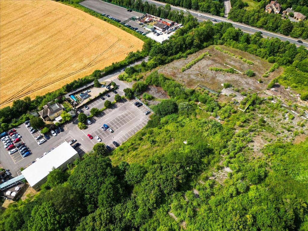 Property photo 2 of 11