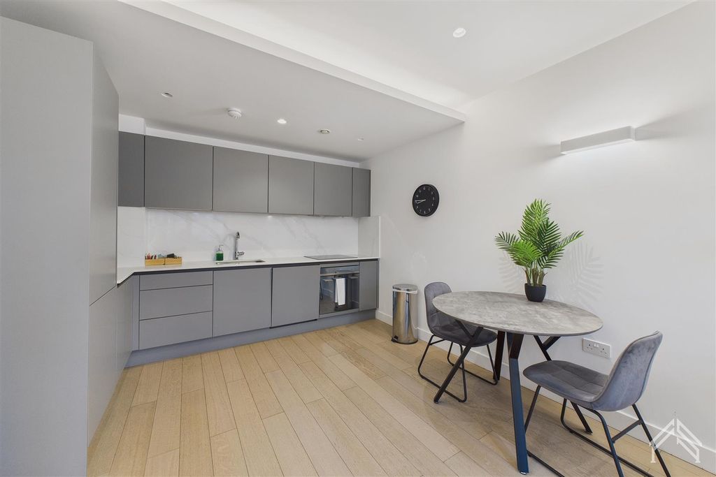 Property photo 3 of 6 3.Jpg