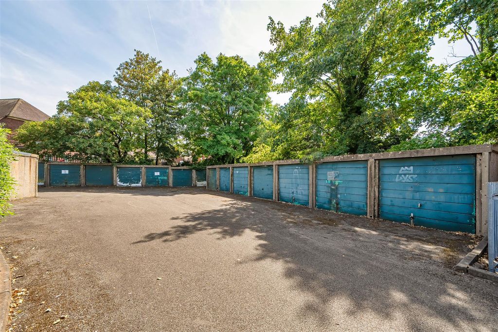 Property photo 2 of 20 Beech Gardens Garage Site, Beech Gardens Lichfield