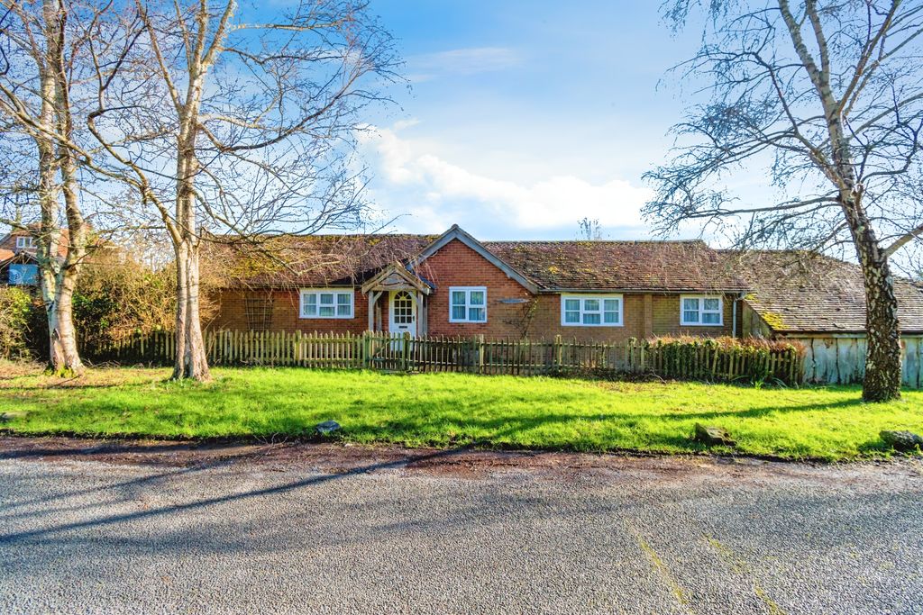 Property photo 1 of 17 Photography