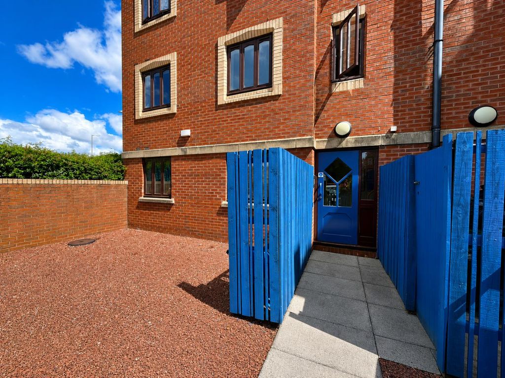 Property photo 2 of 11