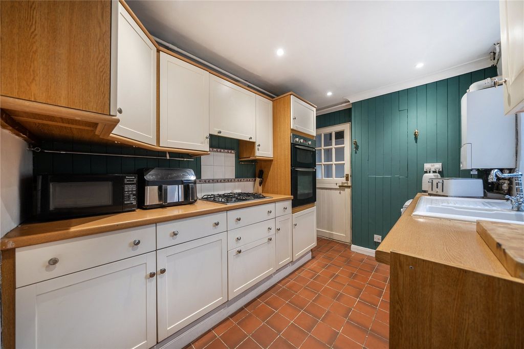 Property photo 3 of 16 Picture 3