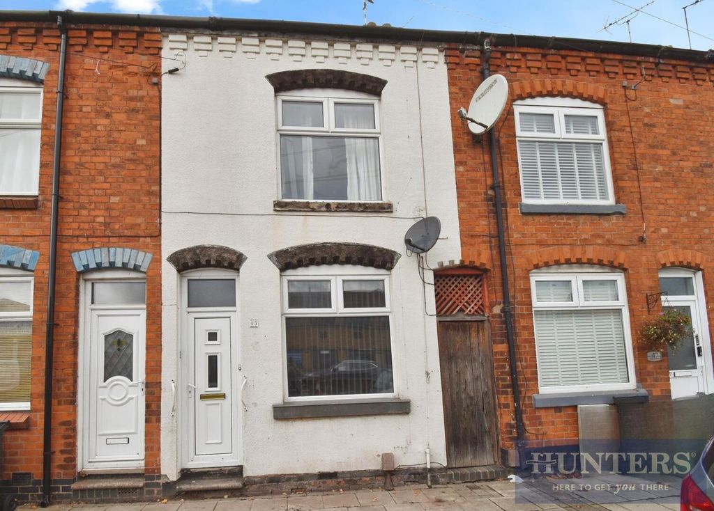 Property photo 1 of 10 Front (Exterior)