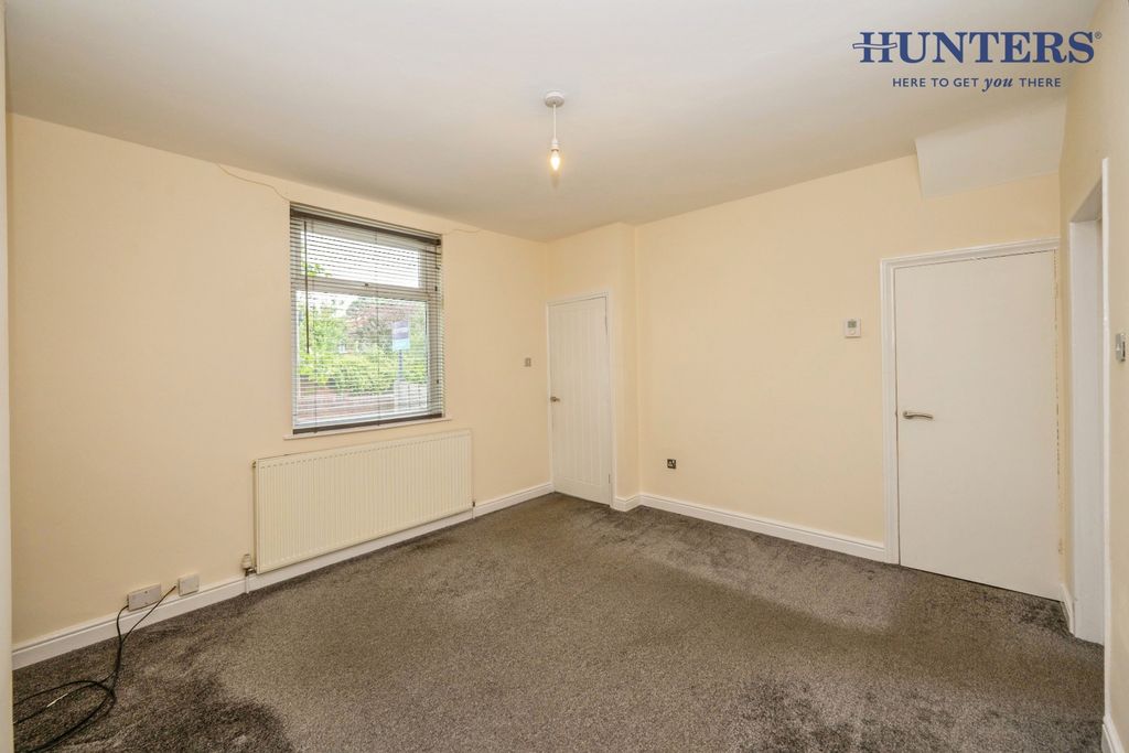 Property photo 3 of 19 Pbox-Img.Jpg