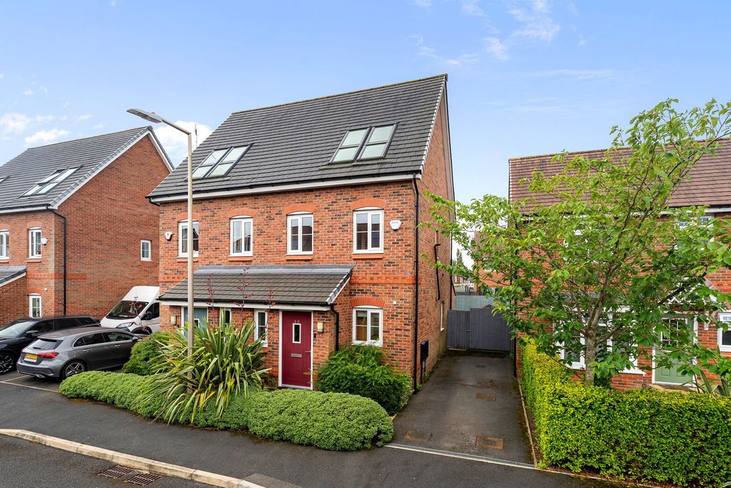 Property photo 1 of 34