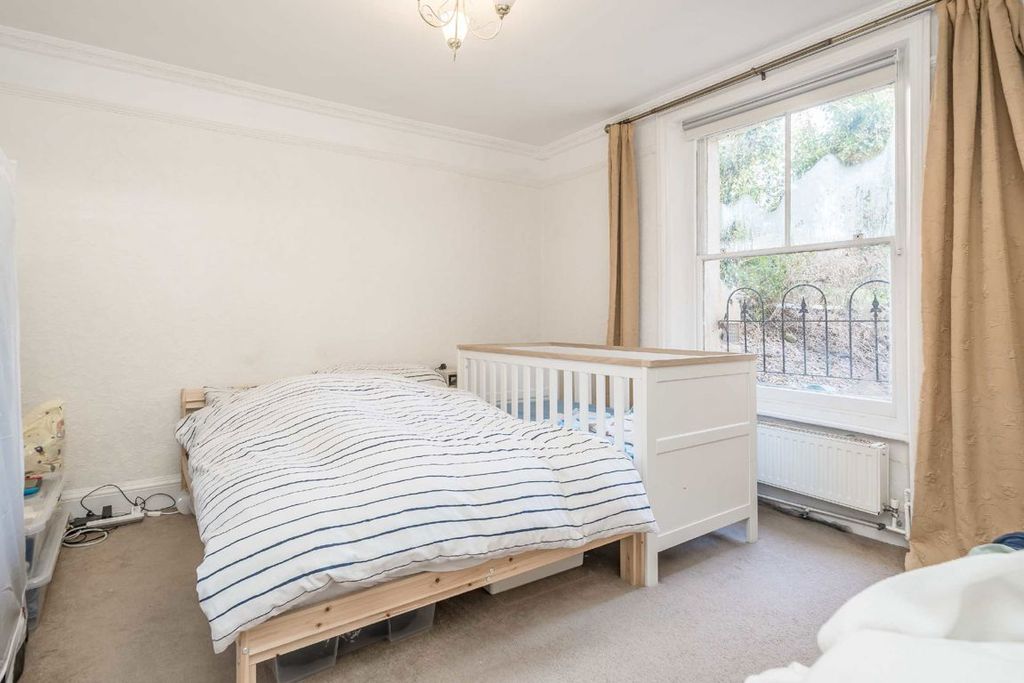 Property photo 2 of 3