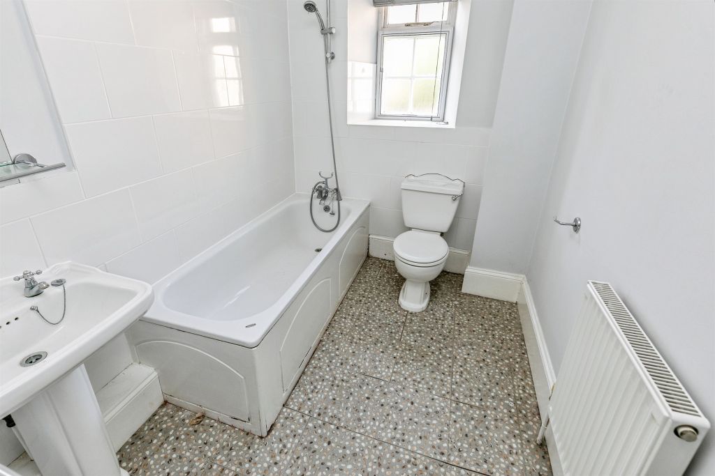 Additional image 17 of 3 bed flat for saleBeckspool Road, Frenchay, Bristol BS16