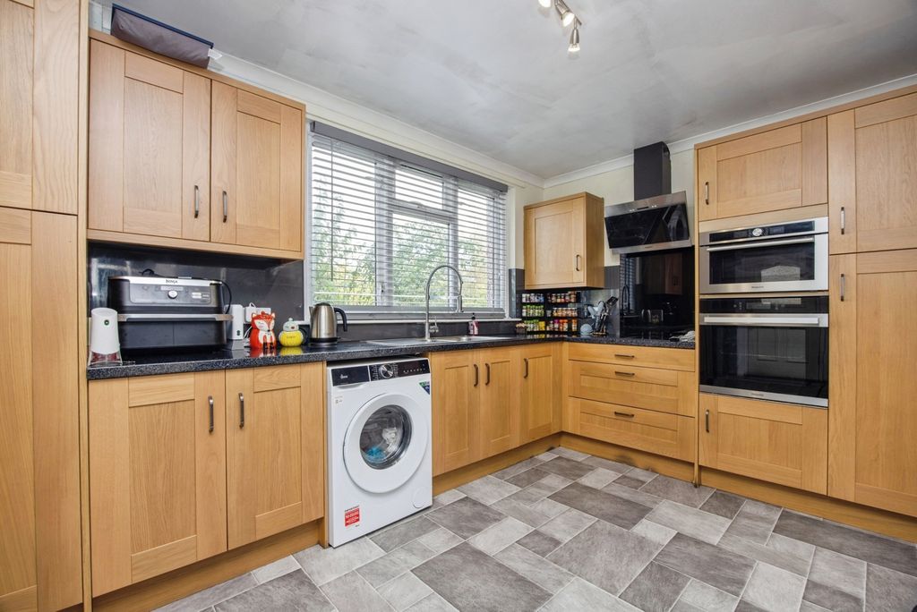 Property photo 2 of 13 Pbox-Img.Jpg
