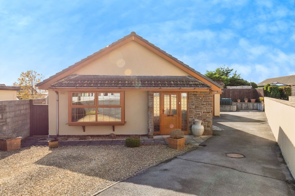 Property photo 1 of 17 Photo