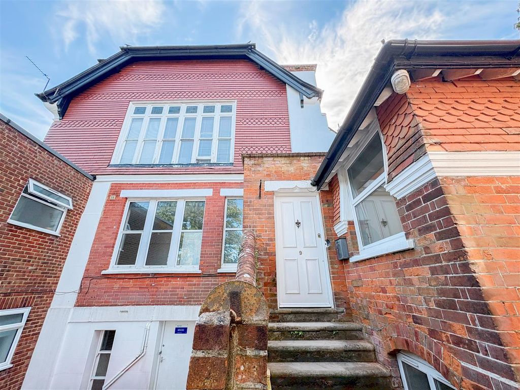 Property photo 1 of 26