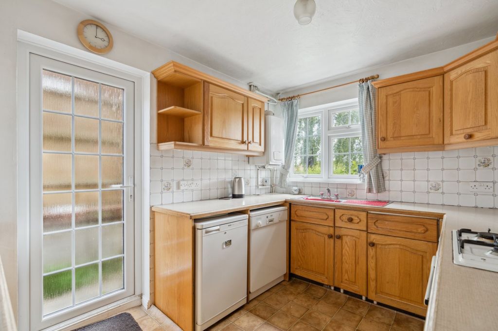 Property photo 2 of 22 Kitchen