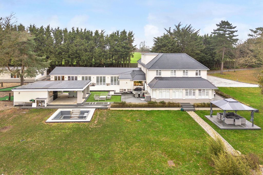 Property photo 1 of 69