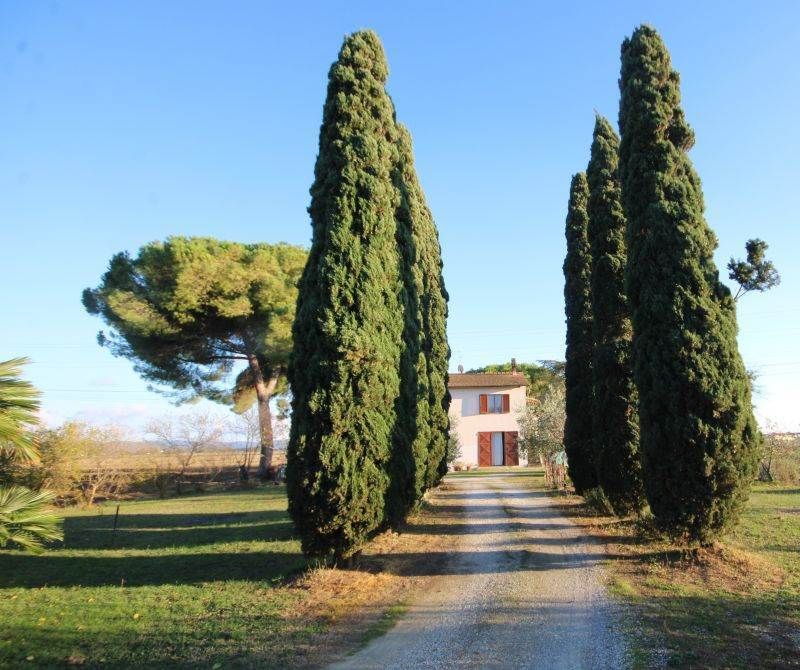 Property photo 3 of 23