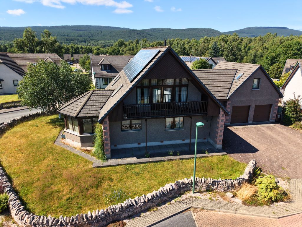Property photo 1 of 50