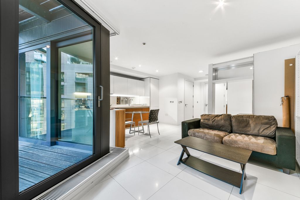 Property photo 1 of 9 Living Area