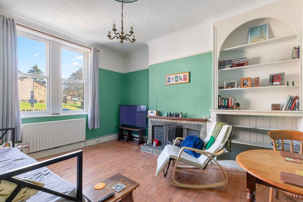 Property photo 2 of 25 Picture No. 02