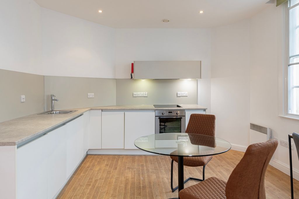 Property photo 1 of 5 A Modern And Stylish Kitchenette With Ample Space ...